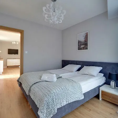 Apartmán Everysky - Wilcza 3f-1 *